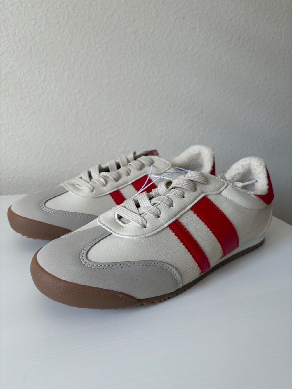 Dolce Vita Sneaker Revie